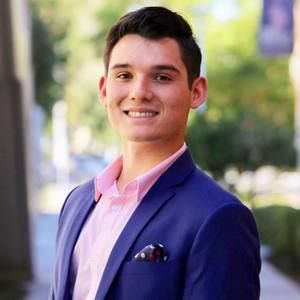 Meet your Posher, Adrian